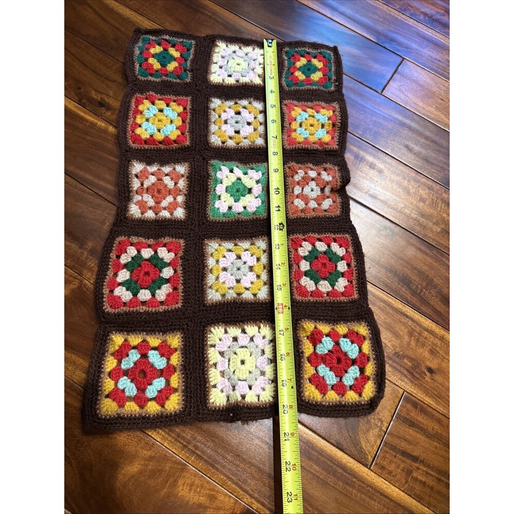 Vintage Granny Square Afghan Mini Doll Table Wall Hanging 20x12” - Picture 6 of 9